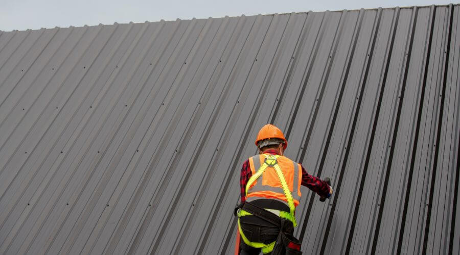 Professional residential roofers in Bryant, IN
